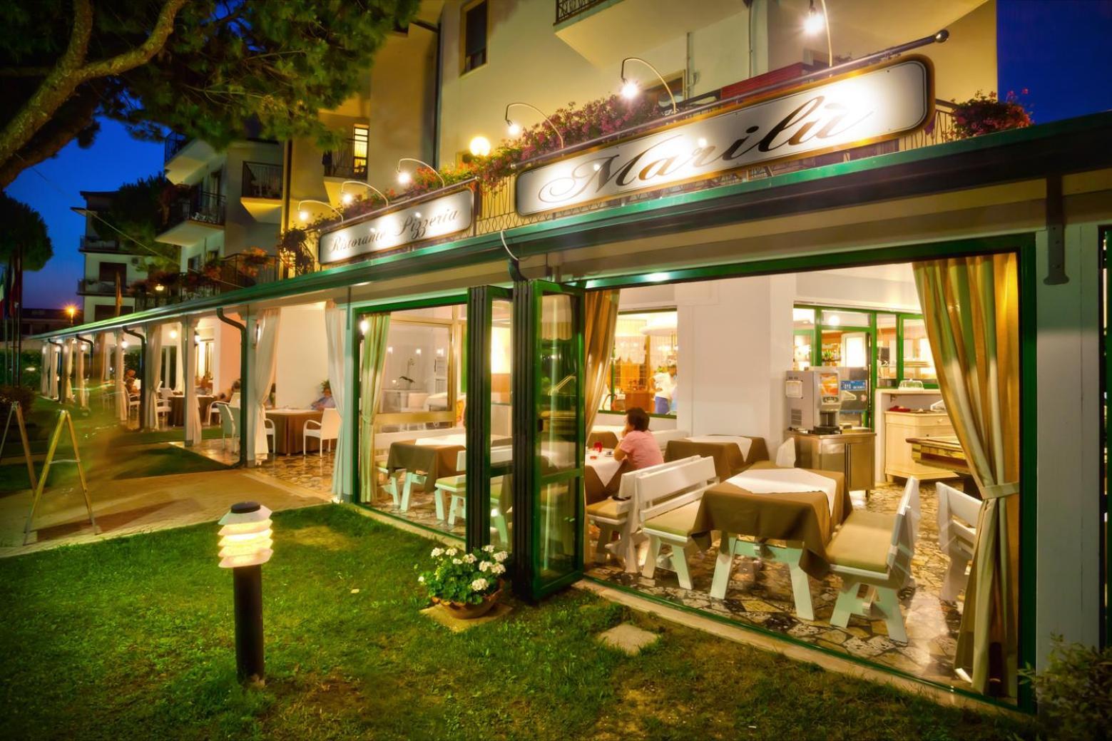 Hotel Marilu Eraclea Mare Exterior photo